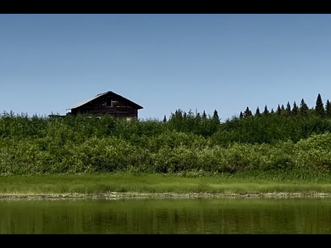 Видео: Одни в тайге. Кто-то был в избе. Ловим окуней. Ремонт избы. Часть 1
