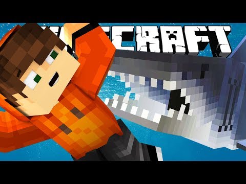 Видео: ЯЛ УПАЛ В ВОДУ К АКУЛЕ! [MINECRAFT MURDER MYSTERY]