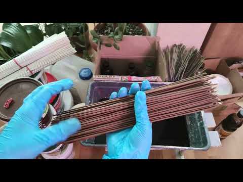 Видео: Урок плетения из бумажной лозы №5 - Как покрасить трубочки морилкой