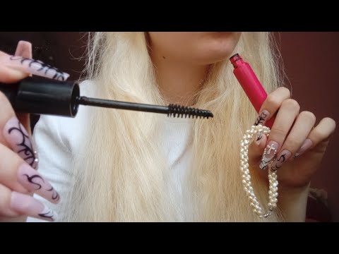 Видео: асмр девушка из лагеря сделает тебе макияж :D | asmr roleplay лагерь 