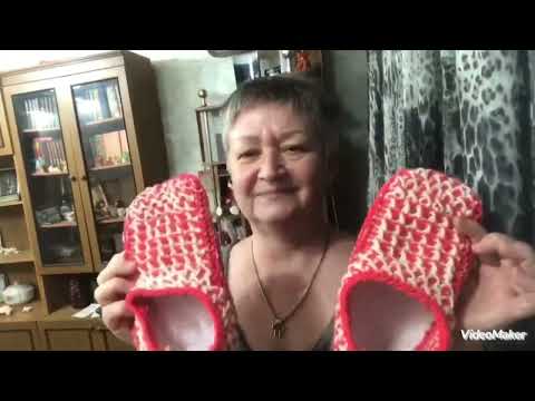 Видео: Вяжу тапочки СЛЕДОЧКИ очень красивая удобная модель. Двумя спицами.