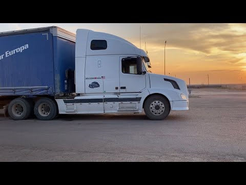 Видео: Американец в Казахстане. Вольво внл