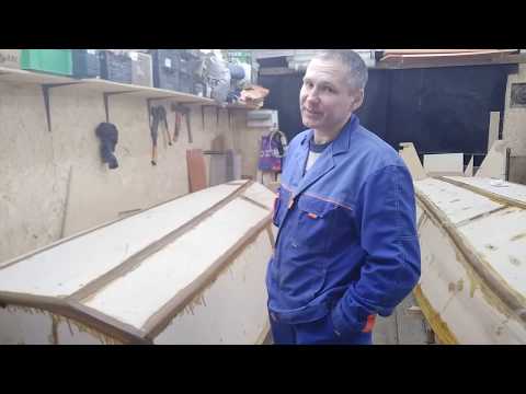 Видео: Переворот моей лодки, проклейка скул