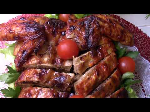 Видео: КУРИЦА в Духовке ФАРШИРОВАННАЯ и БЕЗ КОСТЕЙ! Самый Вкусный Рецепт!