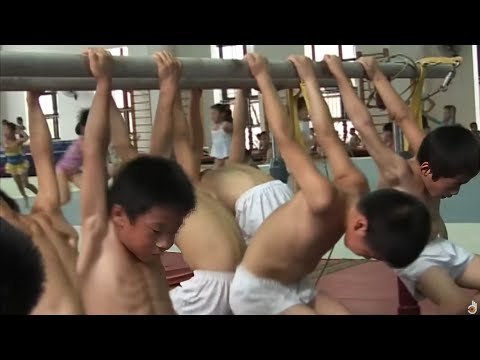 Видео: Китайская гимнастка: школа чемпиона