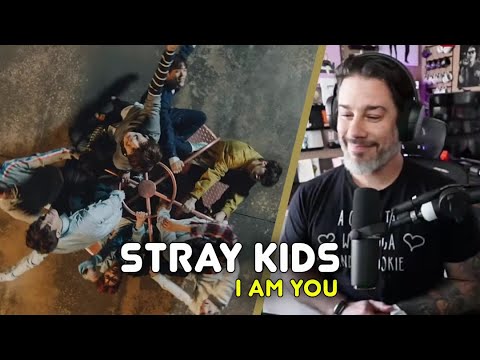 Видео: Реакция режиссера на клип Stray Kids "I am YOU"