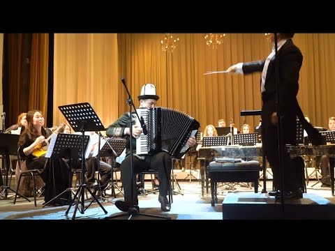 Видео: "МЕЗГИЛ ЖАНЫРЫГЫ" (Новые время года) // ЭМИЛБЕК УУЛУ АДИЛЕТ // Дирижёр: Николай Пикутский