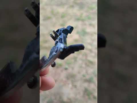 Видео: Ремонт замка на багажнике kia rio