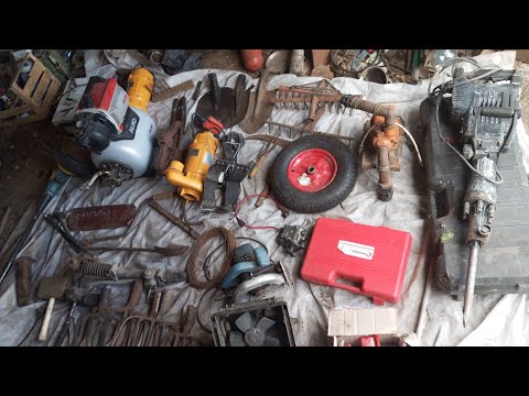 Видео: розпродаж тіскі,гідро циліндри ,кувалди насоси та багато іншого