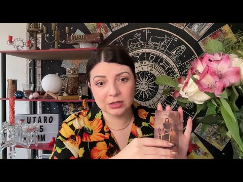 Видео: Что происходит в его жизни сегодня. Таро Юлия Петрова Прямые Эфиры