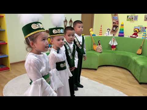 Видео: Қазақшаң қалай, балақай?