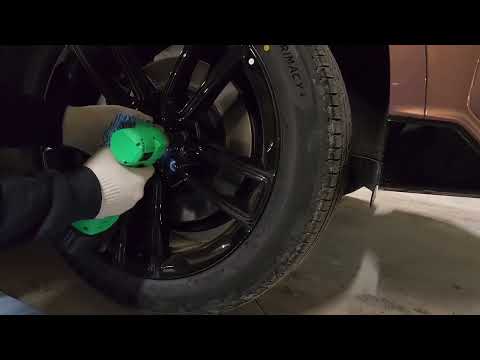 Видео: Самостоятельная замена колёс на Voyah Free