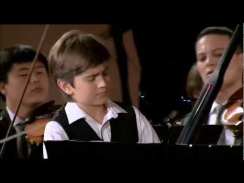 Видео: Вольфганг Амадей Моцарт Piano Concerto No. 12 in A major, K. 414