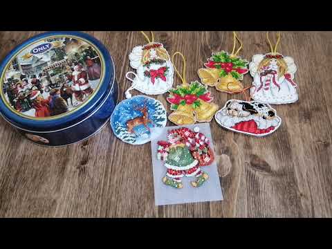 Видео: 4. Вышиваю новогодние игрушки. Хроники подготовки к Новому году 🎄🎅