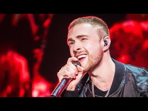 Видео: ОЧЕНЬ КЛАССНАЯ ПЕСНЯ! ЕГОР КРИД НА ПРЕМИИ МУЗ ТВ