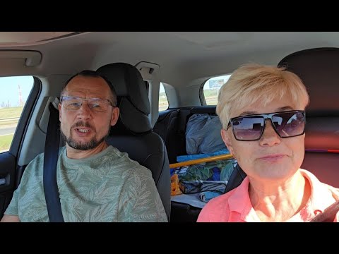 Видео: Не можем долго отдыхать. Снова в деревню. Кормим кротов. #251 