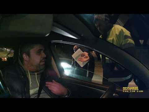 Видео: ВЫ ТАМ ПОСТОЙТЕ, Я ТУТ ПОСИЖУ. РАЗГОВОР С ДПС.
