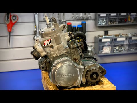 Видео: Завершаем работу над двигателем CR125!