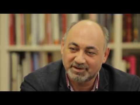 Видео: Рената Литвинова: туфли Кристиан Диор, Cальваторе Феррагамо, Шарль Журдан, Роже Вивье