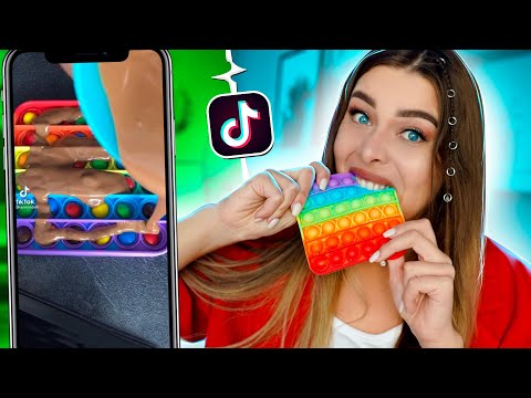 Видео: ШОКОЛАДКА ИЗ POP IT ! ПОВТОРЯЮ РЕЦЕПТЫ ВЗОРВАВШИЕ ТИК ТОК / Tanya StreLove