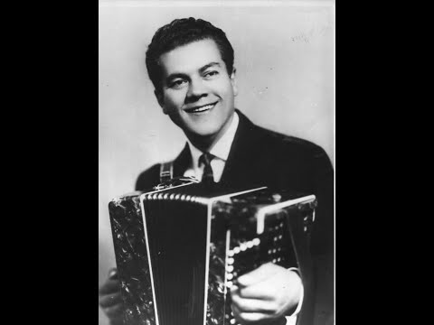 Видео: 100 летний Юбилей ленинградского баяниста Владимира Ивановича Кузнецова