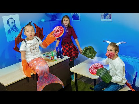 Видео: НЕ ЕШЬ - МОНСТРОМ СТАНЕШЬ! ШКОЛЬНАЯ РУЛЕТКА!