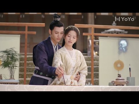 Видео: Генерал и героиня вместе писали слова, проявляли привязанность на глазах у всех