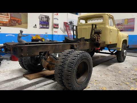 Видео: Газ 53 1:12 рама покрашена 😎🖌️ RC scale modell Gaz 53 1:12