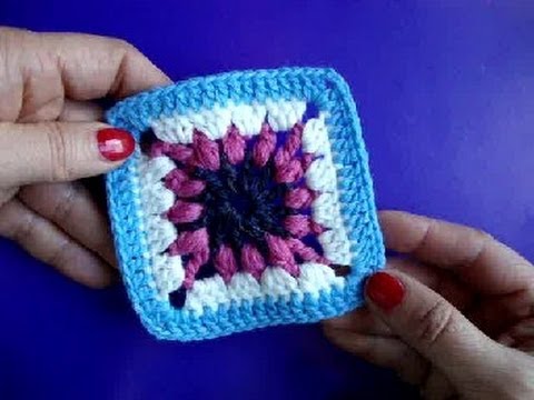 Видео: Вязание крючком Урок 247 Как вязать квадрат Crochet granny square