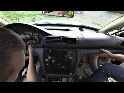 Видео: Установка новой торпеды пассат б5 (Passat B5)