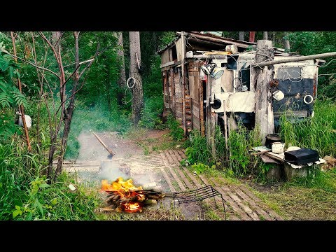 Видео: ЖИЗНЬ В ЛЕСУ  \ ДВА ДНЯ В ЛЕСНОЙ ИЗБЕ \ РЫБАЛКА НА СЕТИ \ ЧАСТЬ 1