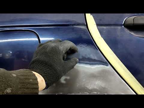 Видео: Рено Меган Сценик 1. Шпатлюю крылья и пороги. Часть 7.