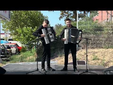 Видео: Младежко изпълнение с  акордеон