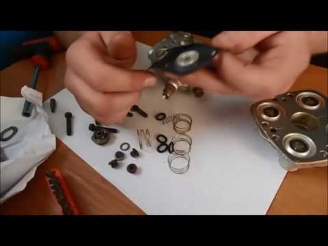 Видео: Дозатор KE - Jetronic - Разборка дозатора мерседес 124 230E (часть 1).