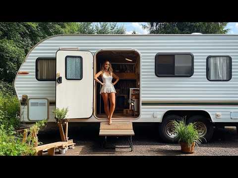 Видео: 100 дней полной реконструкции дома на колесах 1993 года. ТАЙМЛАПС - от начала до конца