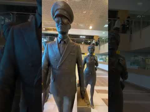 Видео: ✈️ Полный обзор аэропорта Кишинёва: от входа до вылета.  Chișinău Airport 
