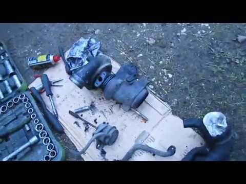 Видео: БМВ е36 325 tds М51 дизель, замена турбины и управляющей форсунки.