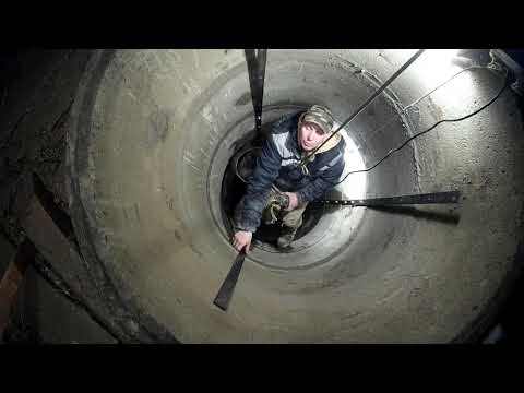 Видео: черная глина в колодце не копается что делать если кольца повисли