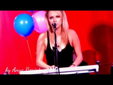 Видео: Лена Третьякова. Против весь мир. Презентация диска "Дюжина", 21\11\15 GLASTONBERRY PUB, МОСКВА