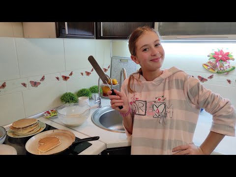 Видео: Готовим Вместе ❤️ Панкейки и тушёная капуста