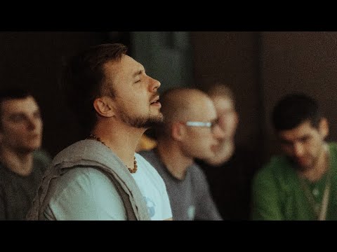 Видео: Садху Санга-Вайшнава-прана прабху-киртан