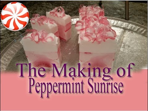 Видео: Изготовление мыла «Перечная мята» с эффектом «Растопи и залей»