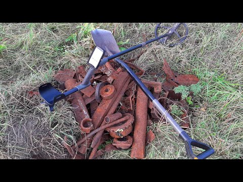 Видео: НАШЁЛ НЕ БИТОЕ МЕСТО!!!НА СТАРОЙ КУЗНЕ.ТРАКТОРНЫЕ ЗАПЧАСТИ И ТОЛЬКО ЛИТОЙ МЕТАЛЛ.КОП МЕТАЛЛА 2023