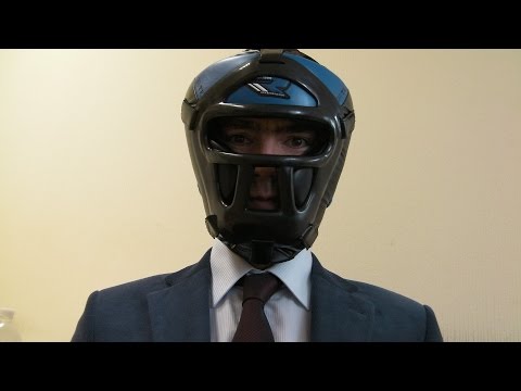 Видео: Обзор MMA-шлема RDX HeadGuard