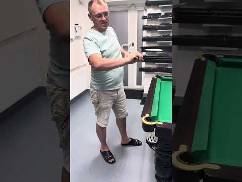 Видео: Как выбрать бильярдный кий по длинне