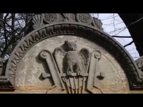 Видео: прогулки по Риге - старинные кладбища