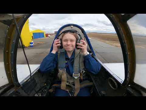Видео: Курсант Полина первый полет на ЯК-52