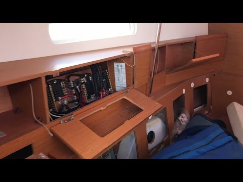 Видео: 22. Яхта Jeanneau Sun Odyssey 389  2016, разбитая, но выжившая, после урагана “Ирма“