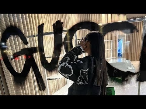 Видео: 𝐌𝐎𝐌𝐌𝐘 𝐕𝐈𝐁𝐄: богатая и властная