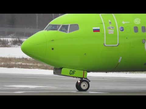 Видео: Эффектный взлет Боинга 737-800 S7 с  предварительным прогревом, Домодедово 17.12.20.
